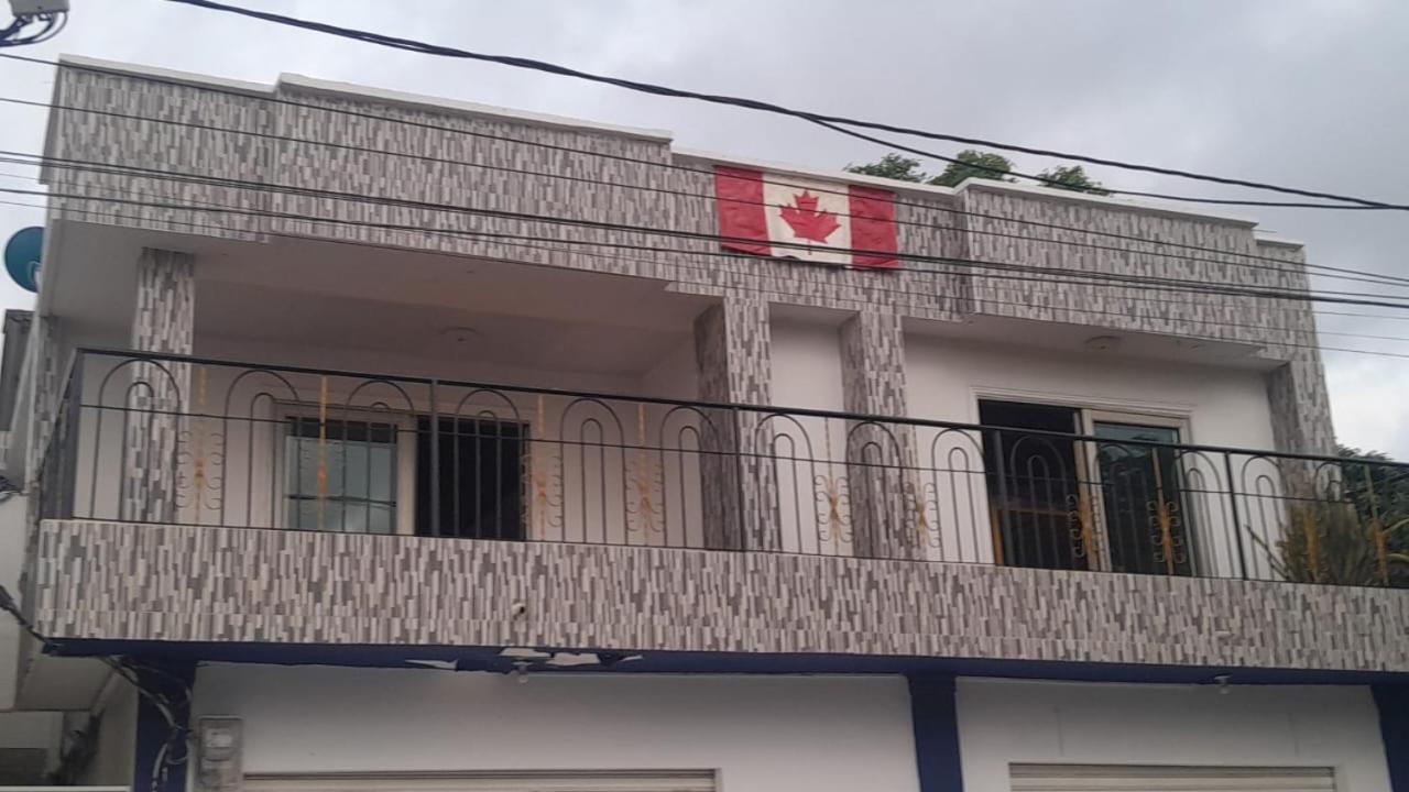 Canadian House Tolu Hotel Exterior foto